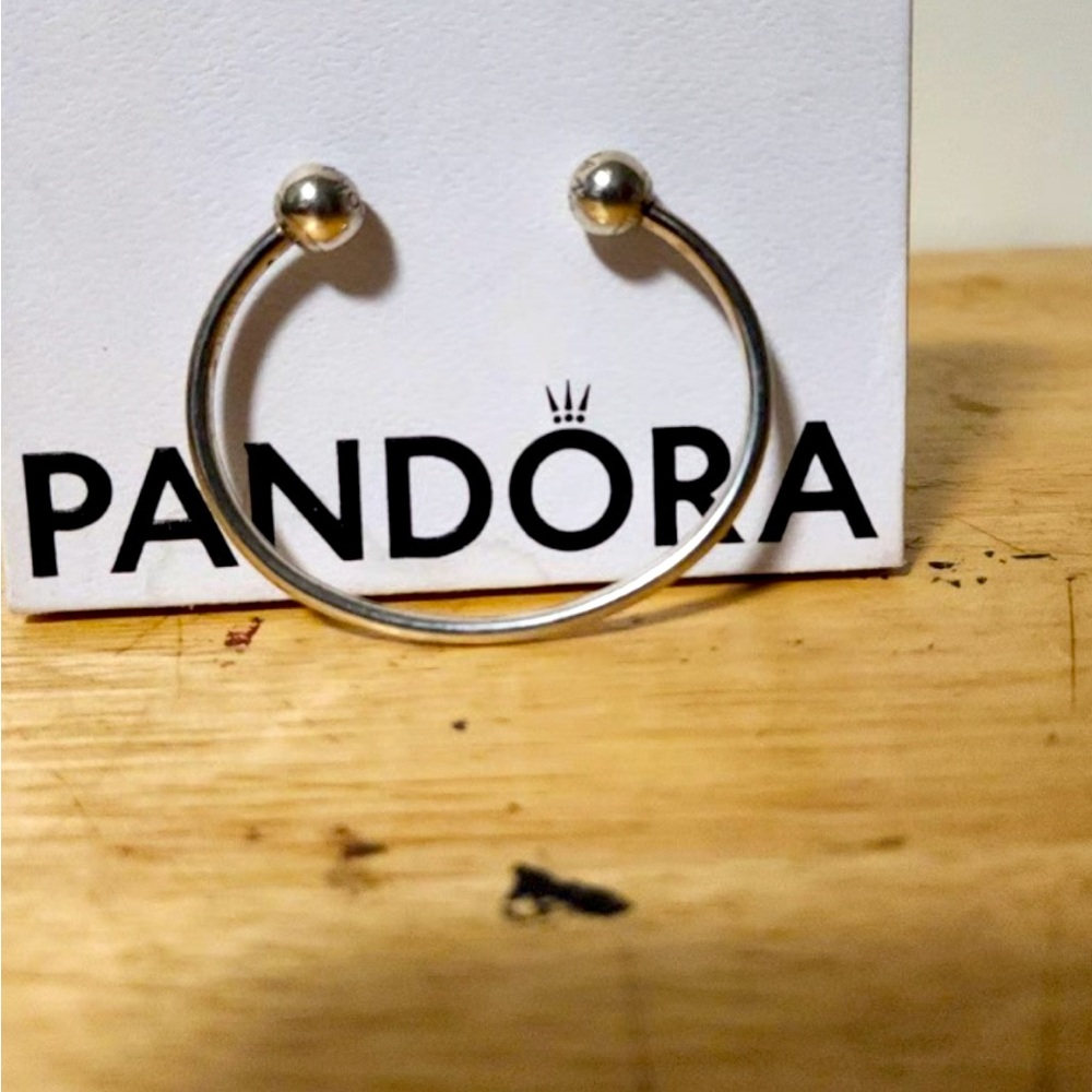 Pandora open bangle 17.5 authentic